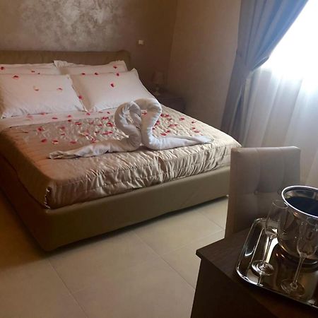 Hotel Riviera Palace ポルト・エンペードクレ 部屋 写真